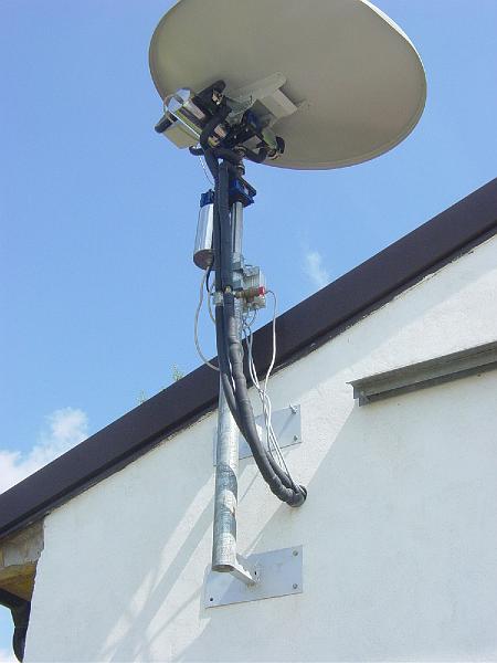 DSC01346.jpg - ESEMPIO DI PARABOLA INSTALLATA IN VILLETTA PER LA RIPRODUZIONE DI cogenerazione termico elettrico  2