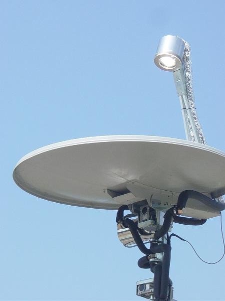 DSC01393.jpg - ESEMPIO DI PARABOLA INSTALLATA IN VILLETTA PER LA RIPRODUZIONE DI cogenerazione termico elettrico  5